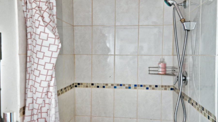 2 Bedroom Property for Sale in Idasvallei Western Cape